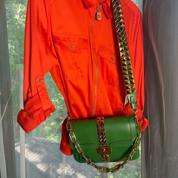 Michael Kors Collection Italy lime green with Amazing gold tone hardware design. - Picture 7 of 9